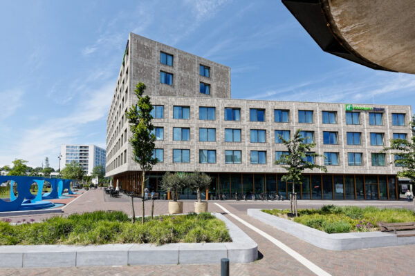 Holiday Inn Express te Almere iov Bouwgroep Moonen, 2 6 2022 Holiday Inn Express te Almere iov Bouwgroep Moonen, 2 6 2022